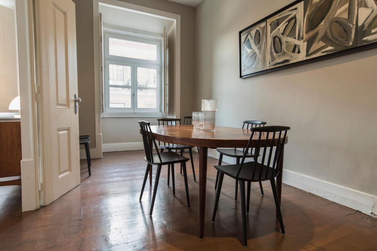 Lovelystay Downtown Dom Duarte Apartment